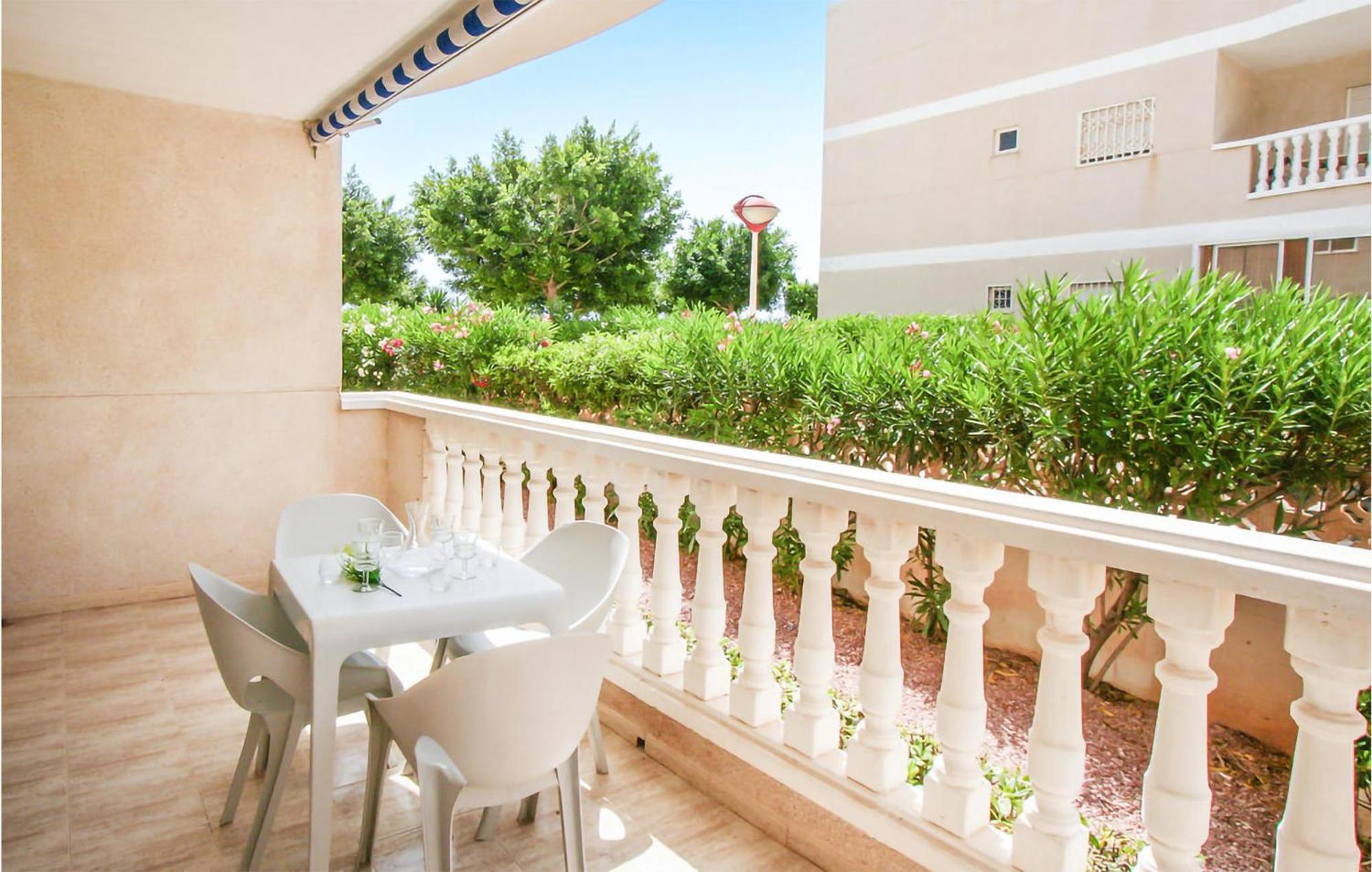 1 Bedroom Nice Apartment In Los Arenales Del Sol Esterno foto